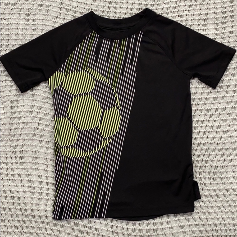 Boys size 5 athletic T-shirt